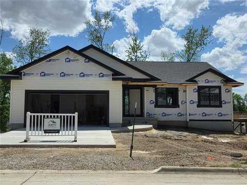 1907 Holly Meadow Avenue SW, Cedar Rapids, IA 52404