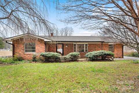 212 Deavor Road, Pisgah Forest, NC 28768