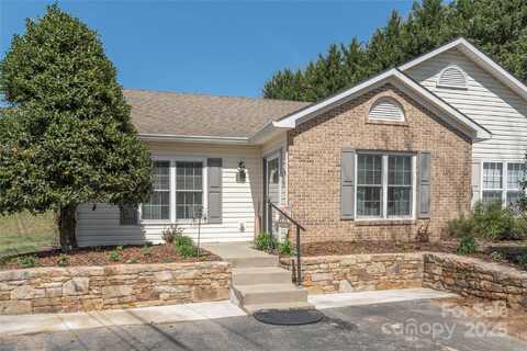 11 Pearl Street, Black Mountain, NC 28711
