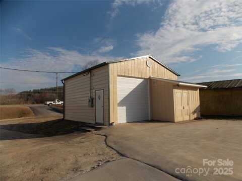 1315 North Main Street NW, Lenoir, NC 28645