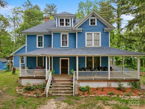 305 Ficker Circle, Hendersonville, NC 28739