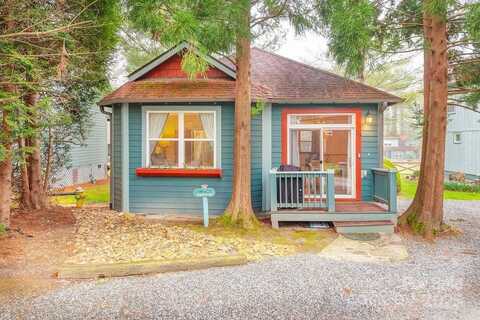 23 Waterlily Drive, Flat Rock, NC 28731