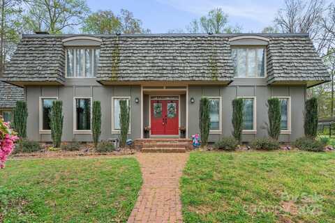 242 Magnolia Avenue, Mocksville, NC 27028