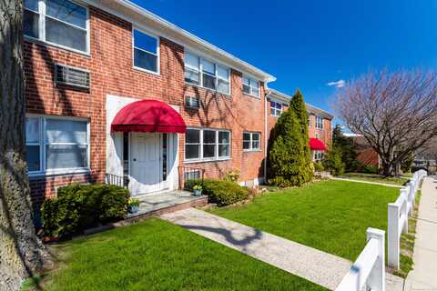 11 Bedford Avenue, Norwalk, CT 06850