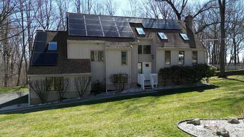 955 Dunbar Hill Road, Hamden, CT 06514