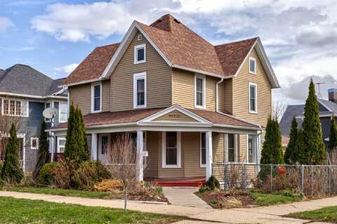 301 N 4th St Street, Marshalltown, IA 50158