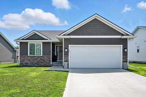 87 SE Dorr Drive, Pleasant Hill, IA 50327