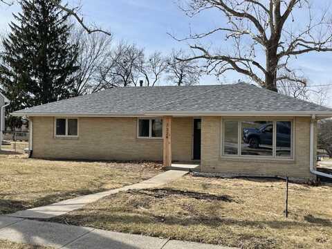7324 Maple Drive, Urbandale, IA 50322