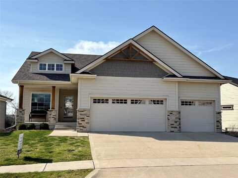 9401 Bellflower Lane, Norwalk, IA 50211