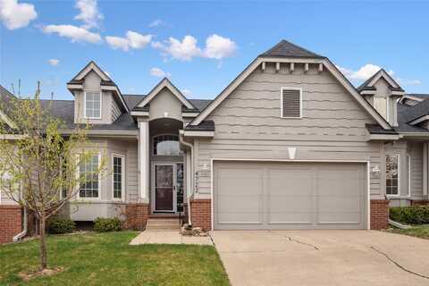 4722 105th Court, Urbandale, IA 50322
