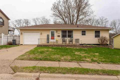 3375 Sunset Park, Dubuque, IA 52002