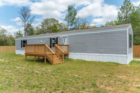 382 W ROYAL PALM AVE, DeFuniak Springs, FL 32433