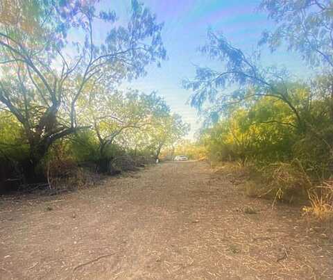 498 D Chavarra Rd, Eagle Pass, TX 78852