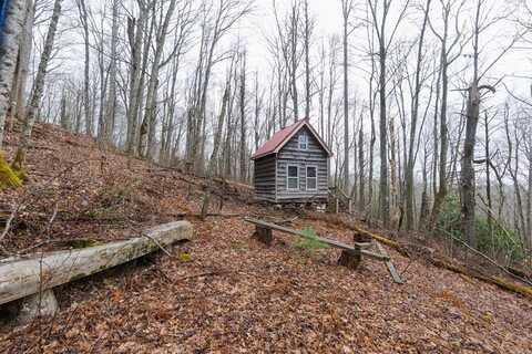Kettle Creek Rd, Cashiers, NC 28717