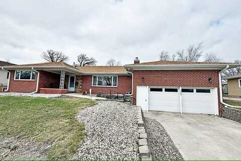 1320 Williams Dr, Fort Dodge, IA 50501