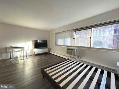 2101 CHESTNUT STREET, PHILADELPHIA, PA 19103