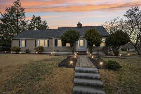 55 Lewis St, Wayne, NJ 07470