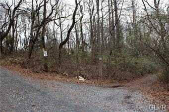 5869 Applebutter Hill Road, Shamokin, PA 18036