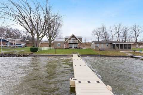 0435 E 680 S, Wolcottville, IN 46795