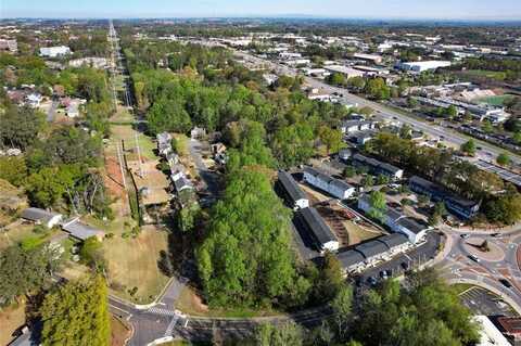 600 Creek Water Trail, Marietta, GA 30060