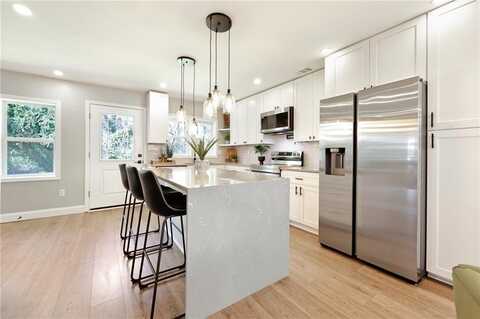 1751 CARTER Circle, Atlanta, GA 30344