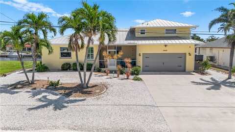 2468 Sapodilla Lane, Saint James City, FL 33956