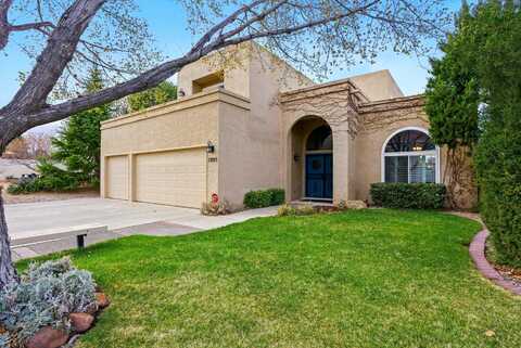5805 CANYON CREST Place NE, Albuquerque, NM 87111
