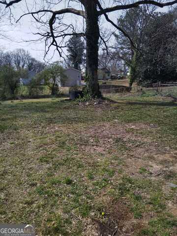 2152 M L King Jr, Atlanta, GA 30310