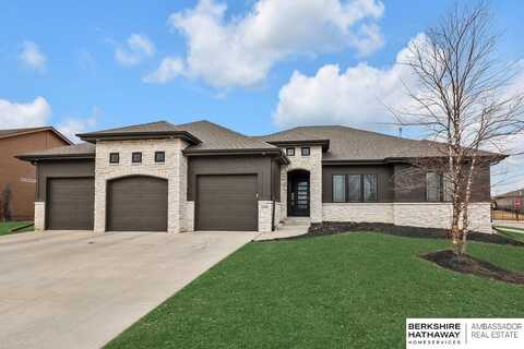 12106 Montauk Drive, Papillion, NE 68046