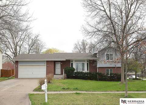 2801 Coronado Drive, Lincoln, NE 68516