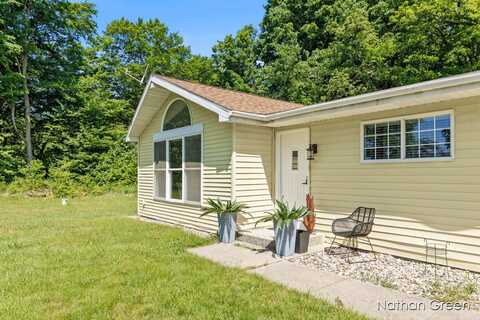 68538 8th Avenue, South Haven, MI 49090