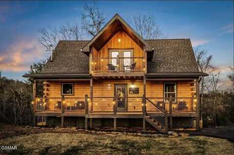 2108 Eagle Feather Drive, Sevierville, TN 37876