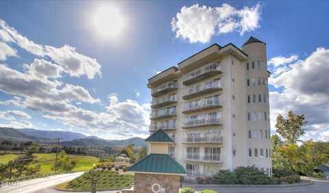 503 Dollywood Lane, Pigeon Forge, TN 37863