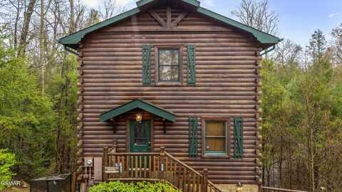 825 Spirit Loop Way, Gatlinburg, TN 37738
