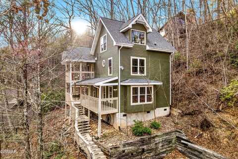 1110 Ski Mtn Road, Gatlinburg, TN 37738
