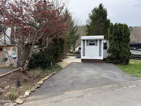 4229 E Parkway #210, Gatlinburg, TN 37738