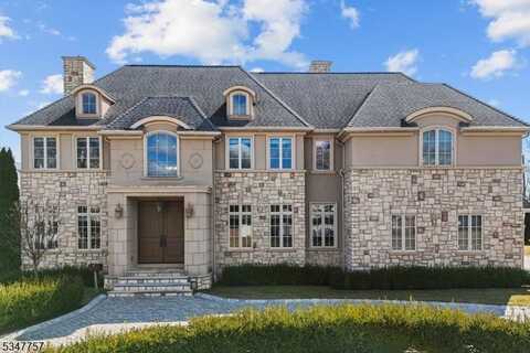 181 Stonehenge Ter, Clark, NJ 07066