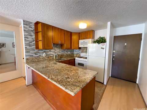 2452 Tusitala Street, Honolulu, HI 96815