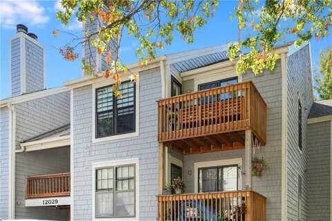 12029 W 58 Unit G Place, Shawnee, KS 66216