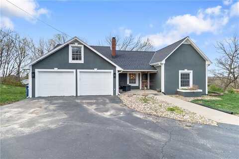 302 W Summit Street, Smithville, MO 64089