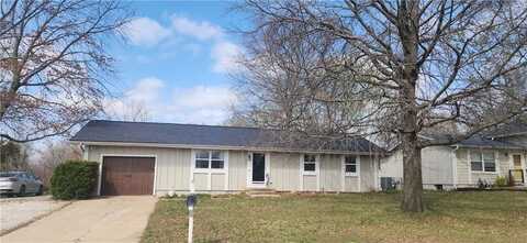 1004 S Broadway Street, Louisburg, KS 66053