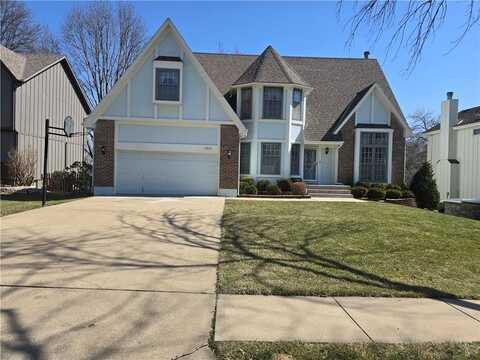 7923 Lakeview Avenue, Lenexa, KS 66219