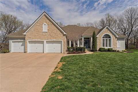 100 W Highland Ridge Circle, Belton, MO 64012