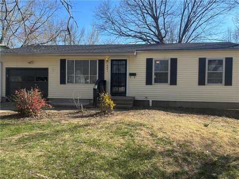 8601 E 92ND Place, Kansas City, MO 64138