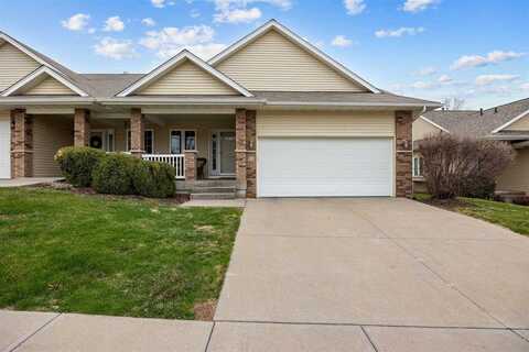 72 Brentwood Dr, IowaCity, IA 52245