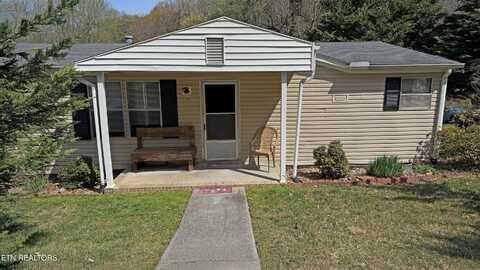 340 S Carter School Rd, Strawberry Plains, TN 37871