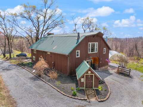 1295 Burger Knob Road, Junction City, KY 40440