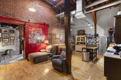 222 Bolivar Street, Lexington, KY 40508