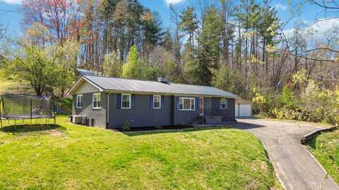 245 Upper Bar Hill Road, Williamsburg, KY 40769
