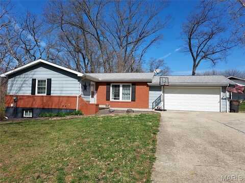 7 Spring Hill Drive, Greenville, IL 62246